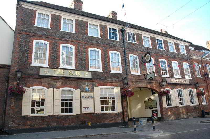 Sun Hotel By Greene King Inns Hitchin Exterior photo